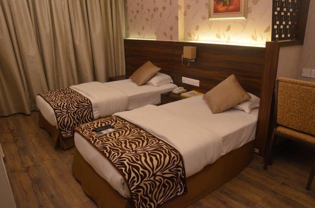 Hostel Mumbai By Maharana Inn Zewnętrze zdjęcie