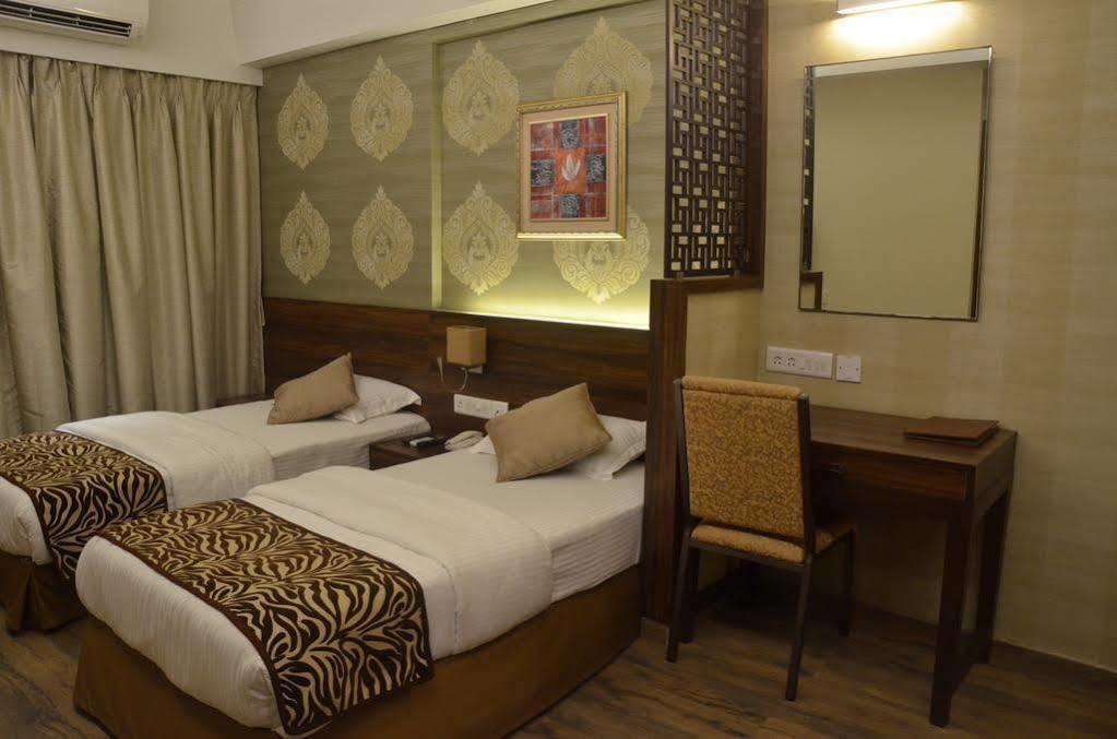 Hostel Mumbai By Maharana Inn Zewnętrze zdjęcie