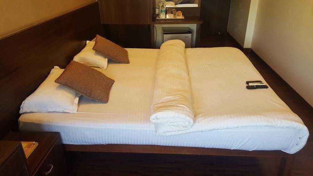 Hostel Mumbai By Maharana Inn Zewnętrze zdjęcie
